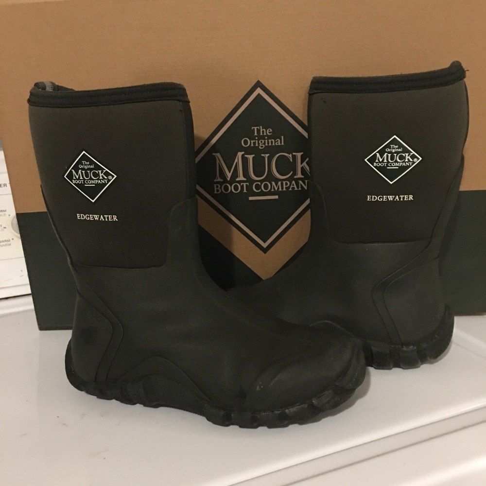 MUCK BOOTS